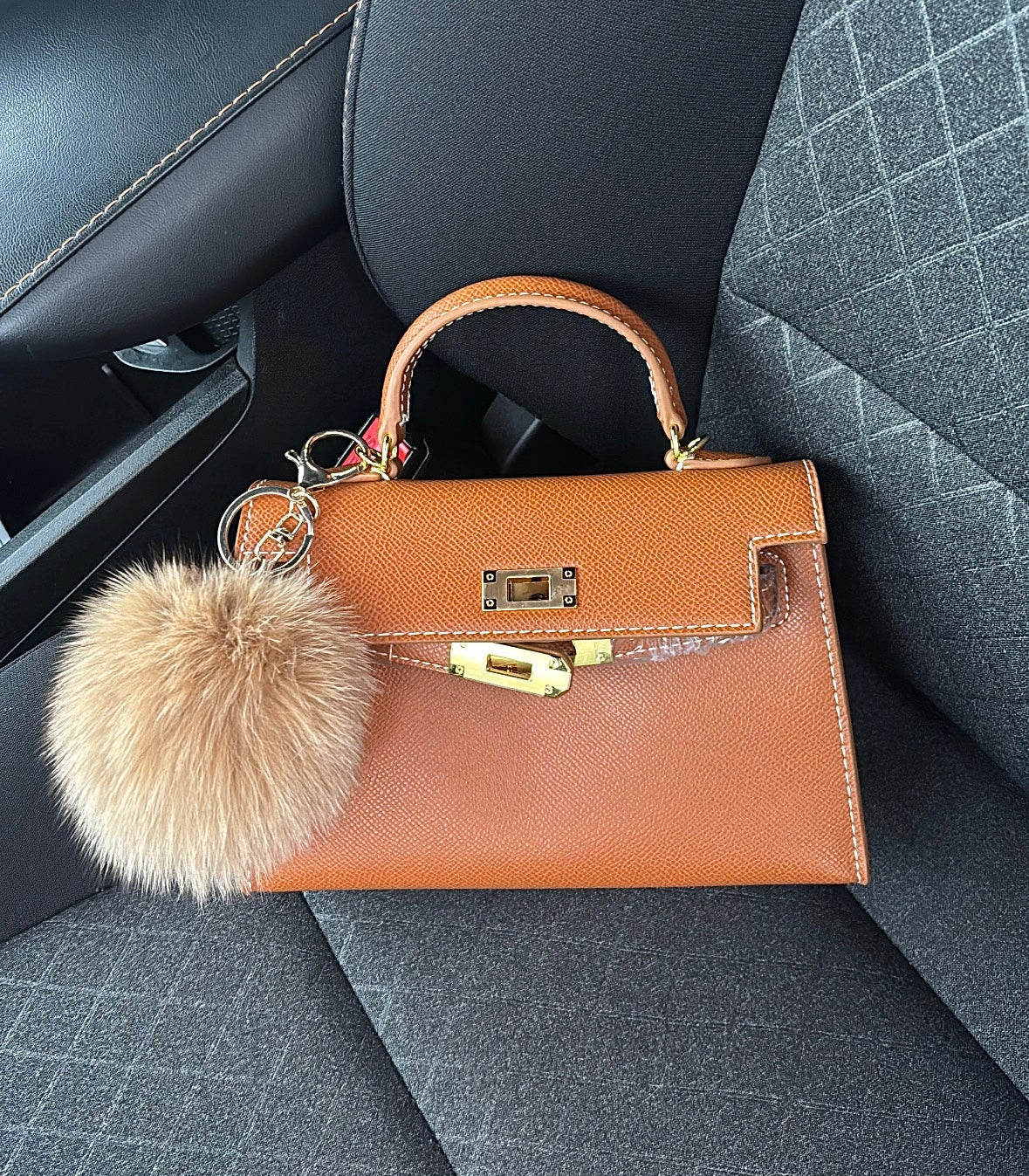 Sac « Camel » boucle doré